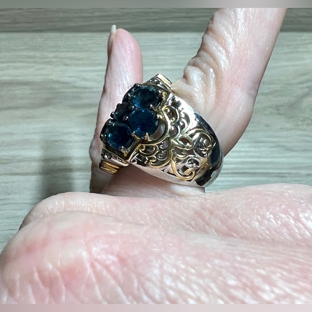 Gems En Vogue Three-Row London Blue Topaz Wide Band Cluster Ring, Size 5 - Picture 9 of 11
